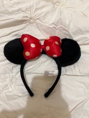 Authentic Disney Minnie ears